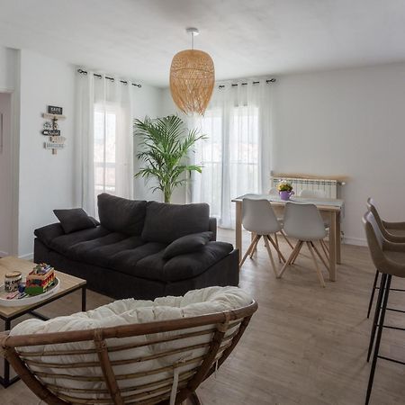 Appartement T2 Proche Centre Ville 이스틀 외부 사진