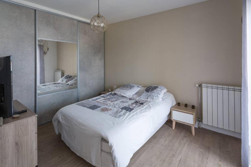 Appartement T2 Proche Centre Ville 이스틀 외부 사진