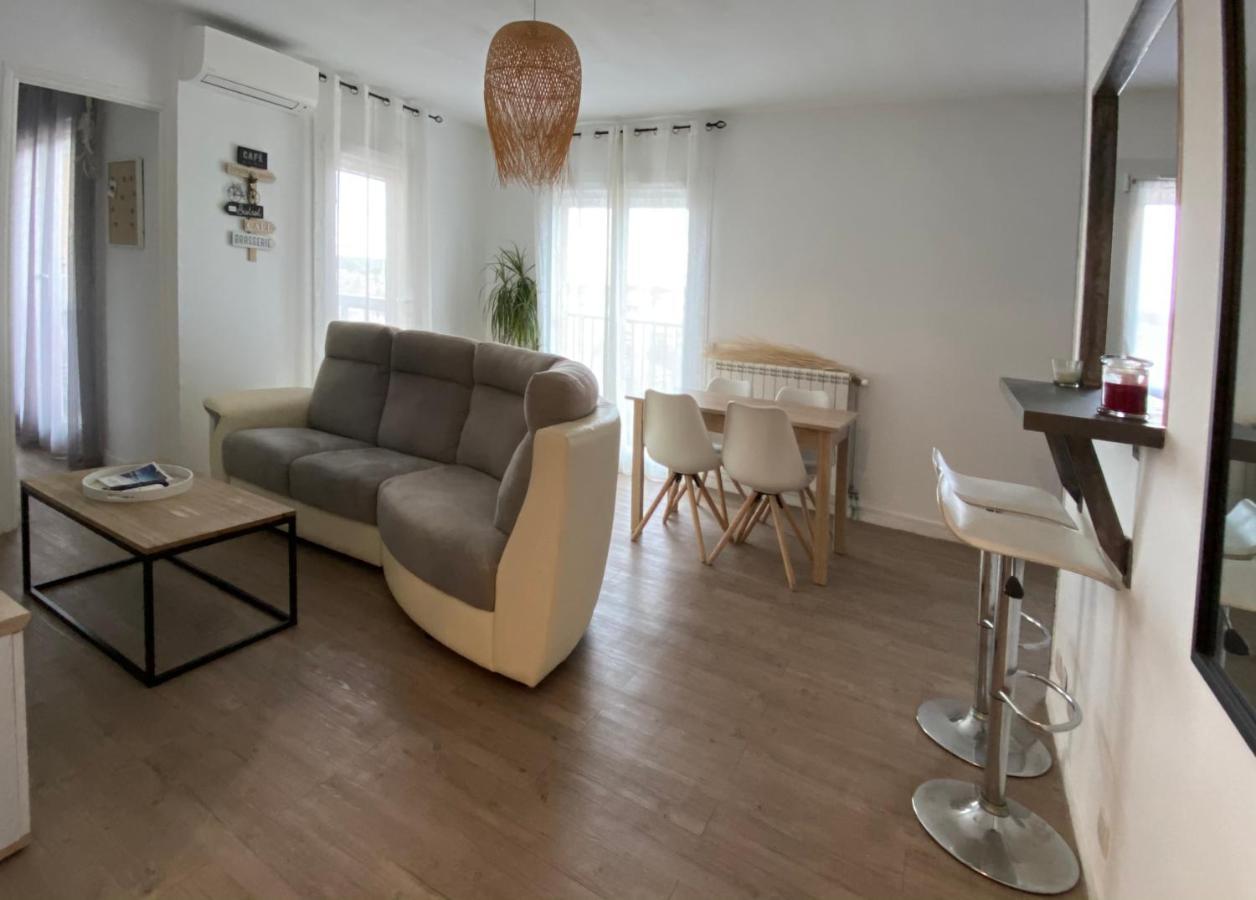 Appartement T2 Proche Centre Ville 이스틀 외부 사진
